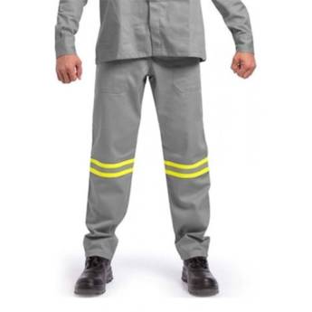 Comprar o produto de Calça com Faixa Refletiva em A Classificar em Atibaia, SP por Solutudo