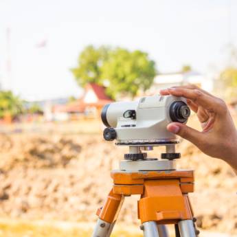 Comprar o produto de Levantamento Topográfico para Cálculo de Volume - Exatidão e Eficiência em Medição em Topografias em São Paulo, SP por Solutudo