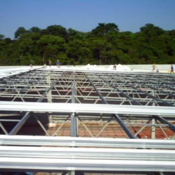 Comprar o produto de  Cobertura Estrutura Metálica - Durabilidade e Estética - Rio de Janeiro/RJ em Estruturas Metálicas em Rio de Janeiro, RJ por Solutudo
