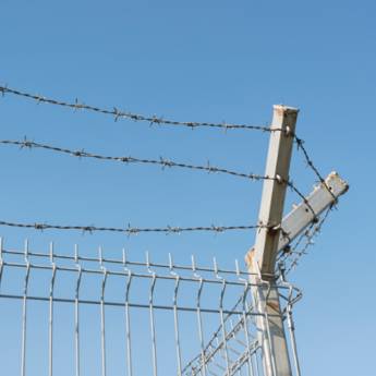 Comprar o produto de Grades de Segurança - Proteção Confiável - Design Moderno - Wj Telas São Miguel Arcanjo/SP em Telas para Alambrado em São Miguel Arcanjo, SP por Solutudo