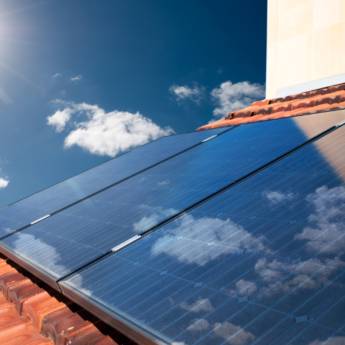 Comprar o produto de Painéis Solares Fotovoltaicos - Capte o Poder do Sol para sua Independência Energética - Nosso Compromisso com Eficiência e Durabilidade em Energia Solar em Campos dos Goytacazes, RJ por Solutudo
