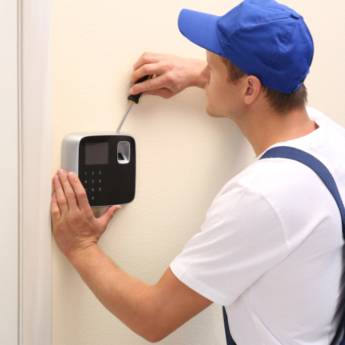 Comprar o produto de Soluções de Telecomunicações em Canguçu - Conectividade e Inovação com a Sistel Energia em Sistema de Segurança em Canguçu, RS por Solutudo