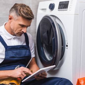 Comprar o produto de Diagnósticos de Eficiência Energética - Reduza Custos em Avaré/SP em Assistência Técnica em Avaré, SP por Solutudo