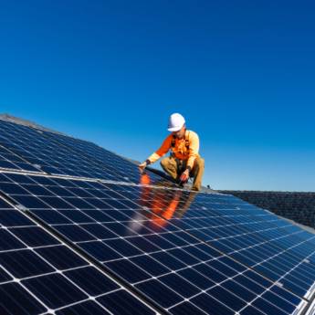 Comprar o produto de Energia Solar Residencial - Sustentabilidade e Economia para seu Lar - Atendimento Personalizado em Energia Solar em Brasília, DF por Solutudo