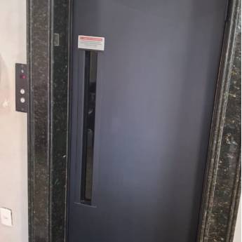 Comprar o produto de Envelopamento de porta de elevador em Bauru em Envelopamento em Bauru, SP por Solutudo