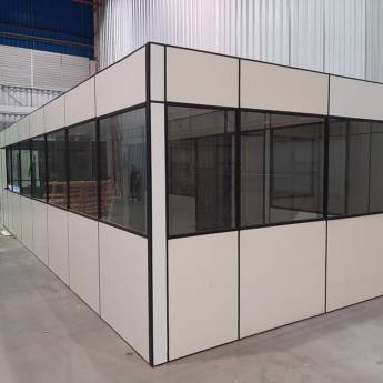 Comprar o produto de Divisórias Aquário - Modernidade e Transparência - Inovação em Niterói e Além em Forros e Divisórias em Niterói, RJ por Solutudo