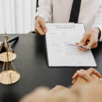 Comprar o produto de Legalização de empresas em Advocacia em São Paulo, SP por Solutudo