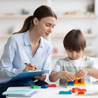 Comprar o produto de Atendimento Psicopedagógico - Desenvolvimento Integral - Metodologia Personalizada em Psicopedagogia em Brusque, SC por Solutudo