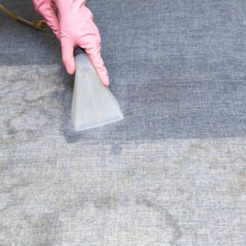 Comprar o produto de  Limpeza de Sofás em Santana em Limpeza de Estofados em São Paulo, SP por Solutudo