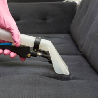 Comprar o produto de  Limpeza de Sofás na Móoca em Limpeza de Estofados em São Paulo, SP por Solutudo