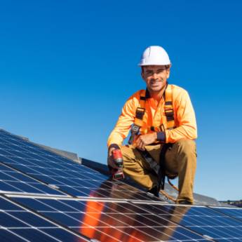 Comprar o produto de Instalação de Energia Solar - Energia Limpa para sua Vida - Nosso Compromisso Ambiental em Energia Solar em Belém, PA por Solutudo