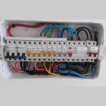 Comprar o produto de Instalação de quadro elétrico  em Eletricistas em Botucatu, SP por Solutudo