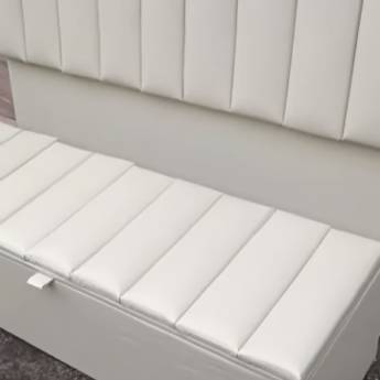 Comprar o produto de Kit de Cabeceira e Puff Baú de Cama em Móveis em Francisco Morato, SP por Solutudo