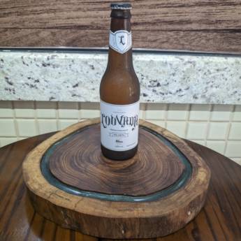 Comprar o produto de Cerveja louvada pilsen 355ml em Cervejas em Mineiros, GO por Solutudo