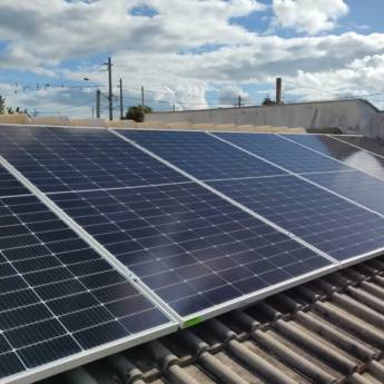 Comprar o produto de Instalação de Painéis Solares em Avaré - Economia Sustentável com a Experiência Micro Solar em Energia Solar em Avaré, SP por Solutudo
