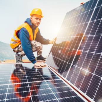 Comprar o produto de Energia Solar Residencial - Economia e Sustentabilidade - Castanhal, PA em Energia Solar pela empresa i3 Solar Engenharia em Castanhal, PA por Solutudo