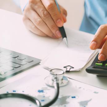 Comprar o produto de Contabilidade Hospitalar - Gestão Financeira Eficiente - Excelência em Saúde em Contabilidade em Mogi Guaçu, SP por Solutudo