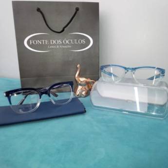 Comprar o produto de Armações Femininas para Óculos de Grau - Elegância e Conforto em Corrente em Óculos em Corrente, PI por Solutudo