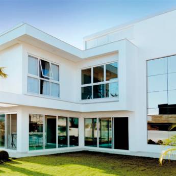 Comprar o produto de Esquadrias de Alumínio Basculantes – Versatilidade e Qualidade em Balneário Camboriú/SC em Esquadrias em Balneário Camboriú, SC por Solutudo