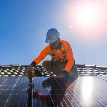 Comprar o produto de Instalação de Sistema Fotovoltaico - Economia e Sustentabilidade - Fernandópolis em Energia Solar em Fernandópolis, SP por Solutudo