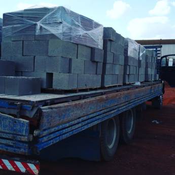 Comprar o produto de Milheiro de bloco de cimento em Bauru em Blocos de Cimento em Bauru, SP por Solutudo