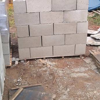Comprar o produto de Bloco de concreto para estacionamento em Bauru em Blocos de Cimento em Bauru, SP por Solutudo
