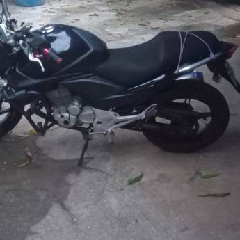 Comprar o produto de Estofado de Banco de Moto em Tapeçarias Automotivas em Itaocara, RJ por Solutudo Comprar o produto de Estofado de Banco de Moto em Tapeçarias Automotivas em Itaocara, RJ por Solutudo