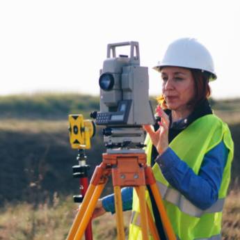 Comprar o produto de Georreferenciamento de Imóveis Rurais - Legalidade e Precisão - Riviera de Santa Cristina III, SP em Topografias em Riviera de Santa Cristina III, SP por Solutudo