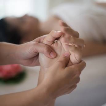 Comprar produto Massagem Sensitiva em Bauru em Massagem pela empresa Yantra - Centro de Terapias Tântricas em Bauru, SP