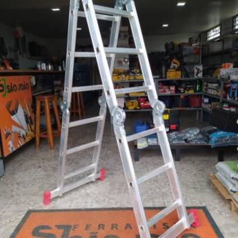 Comprar produto Escada articulada em Escadas pela empresa Ferragista São João em Mineiros, GO
