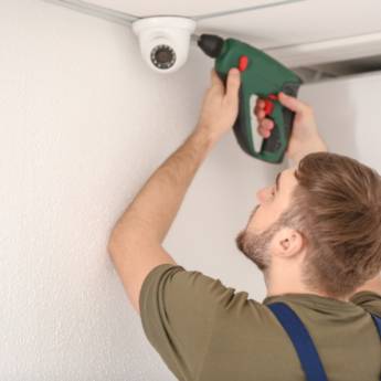 Comprar o produto de  Câmeras de Vigilância - Segurança Garantida - São Bernardo do Campo em Segurança eletrônica pela empresa SEFFATEC - Segurança Eletrônica e Monitoramento em São Bernardo do Campo, SP por Solutudo