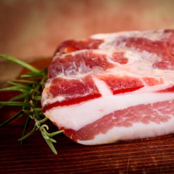 Comprar o produto de Panceta de Qualidade - 1,5 kg - São José dos Campos em Açougues em São José dos Campos, SP por Solutudo