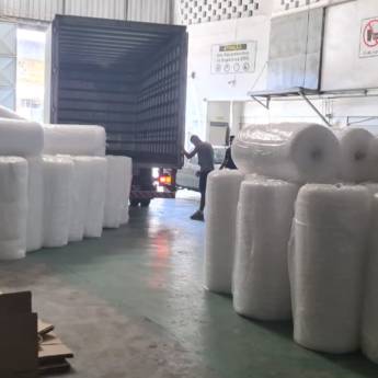 Comprar o produto de Plástico Bolha - Proteção Garantida para Suas Posses - Rio de Janeiro, RJ em Embalagem pela empresa Arca das Caixas Embalagens de Papelão & Plástico Bolha em Rio de Janeiro, RJ por Solutudo