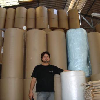 Comprar o produto de Bobina de Plástico Bolha 1.20m x 100m - Proteção Garantida para Seus Produtos - Rio de Janeiro em Embalagens pela empresa Arca das Caixas Embalagens de Papelão & Plástico Bolha em Rio de Janeiro, RJ por Solutudo