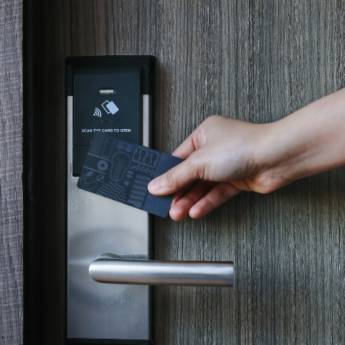 Comprar o produto de Fechaduras Elétricas - Conveniência e Segurança - São Jerônimo, RS em Fechaduras e Travas em São Jerônimo, RS por Solutudo