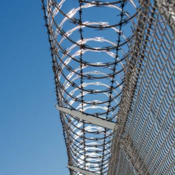 Comprar o produto de Concertina - Segurança Perimetral e Dissuasão - São Jerônimo, RS em Cerca Concertina em São Jerônimo, RS por Solutudo