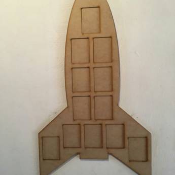 Comprar o produto de Painel de fotos Foguete  em De Madeira em Foz do Iguaçu, PR por Solutudo