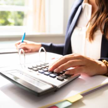 Comprar o produto de  Escritório de Contabilidade em Lauro de Freitas – Sua Parceira para o Sucesso Empresarial em Salvador/BA em Contabilidade em Salvador, BA por Solutudo