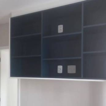 Comprar o produto de Prateleiras Personalizadas - Organização e Versatilidade em Santo André em Móveis Planejados - Marcenarias em Santo André, SP por Solutudo