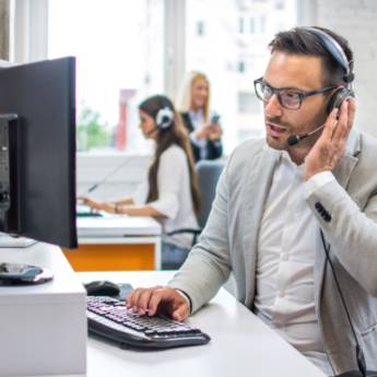 Comprar o produto de Assistência técnica em Bauru em Assistência Técnica em Bauru, SP por Solutudo