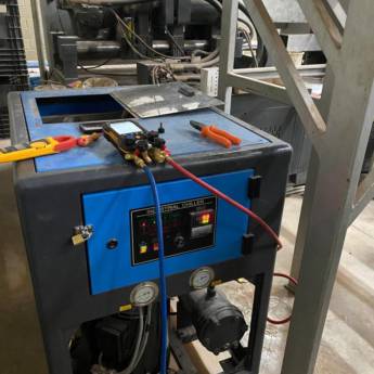 Comprar o produto de Chiller Industrial - Eficiência Refrescante em São José do Rio Preto em Refrigeração - Assistência Técnica pela empresa Refrigeração Refri - Técnica em São José do Rio Preto, SP por Solutudo