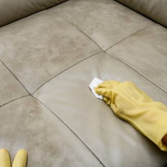 Comprar o produto de Higienização de sofá em Limpeza de Estofados em Botucatu, SP por Solutudo