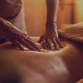 Comprar o produto de Massagem relaxante humanizada em Bauru em Massagem Tântrica em Bauru, SP por Solutudo