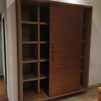 Comprar o produto de Armário em Compensado Naval Revestimento em Fórmica - Durabilidade Impecável - Osasco, SP em Móveis Planejados - Marcenarias em Osasco, SP por Solutudo