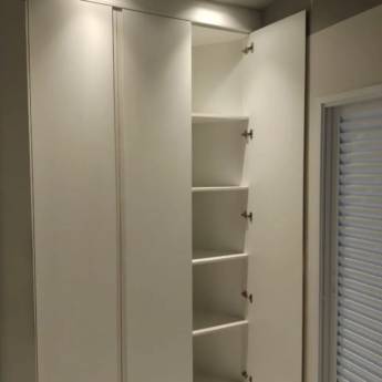 Comprar o produto de Divino Marcenaria - Sempre Brilhando para seus Clientes - Guarujá  em Móveis Planejados - Marcenarias em Osasco, SP por Solutudo