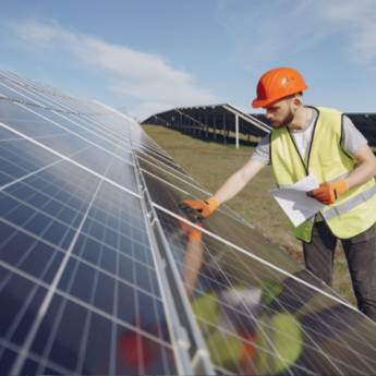 Comprar o produto de Energia Solar Híbrida em Osasco - Potencializando sua Sustentabilidade em Energia Solar pela empresa Barbosa Serviços em Osasco, SP por Solutudo