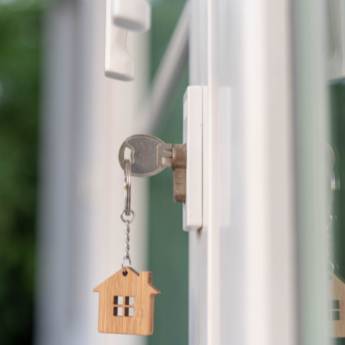 Comprar o produto de Serviço de Abertura Residencial Rápido e Confiável em Cachoeiro de Itapemirim, ES em Chaveiros em Cachoeiro de Itapemirim, ES por Solutudo