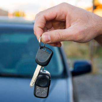 Comprar o produto de Serviço de Abertura Automotiva Rápido e Confiável em Cachoeiro de Itapemirim, ES em Chaveiros em Cachoeiro de Itapemirim, ES por Solutudo