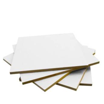 Comprar o produto de Chapa de MDF Branco Dupla Face - Versatilidade e Elegância em Duas Espessuras Diferentes em Carpintaria - Estruturas e Produtos de Madeira em Goiânia, GO por Solutudo