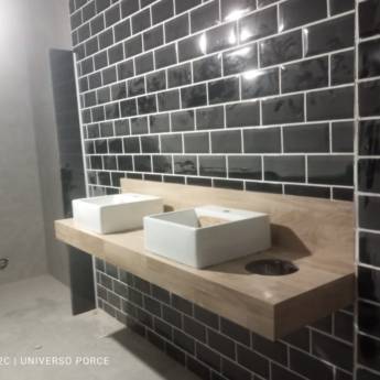 Comprar o produto de Pia para Banheiro Comercial em Porcelanato - Durabilidade e Estilo Profissional em Porcelanatos em São Bernardo do Campo, SP por Solutudo